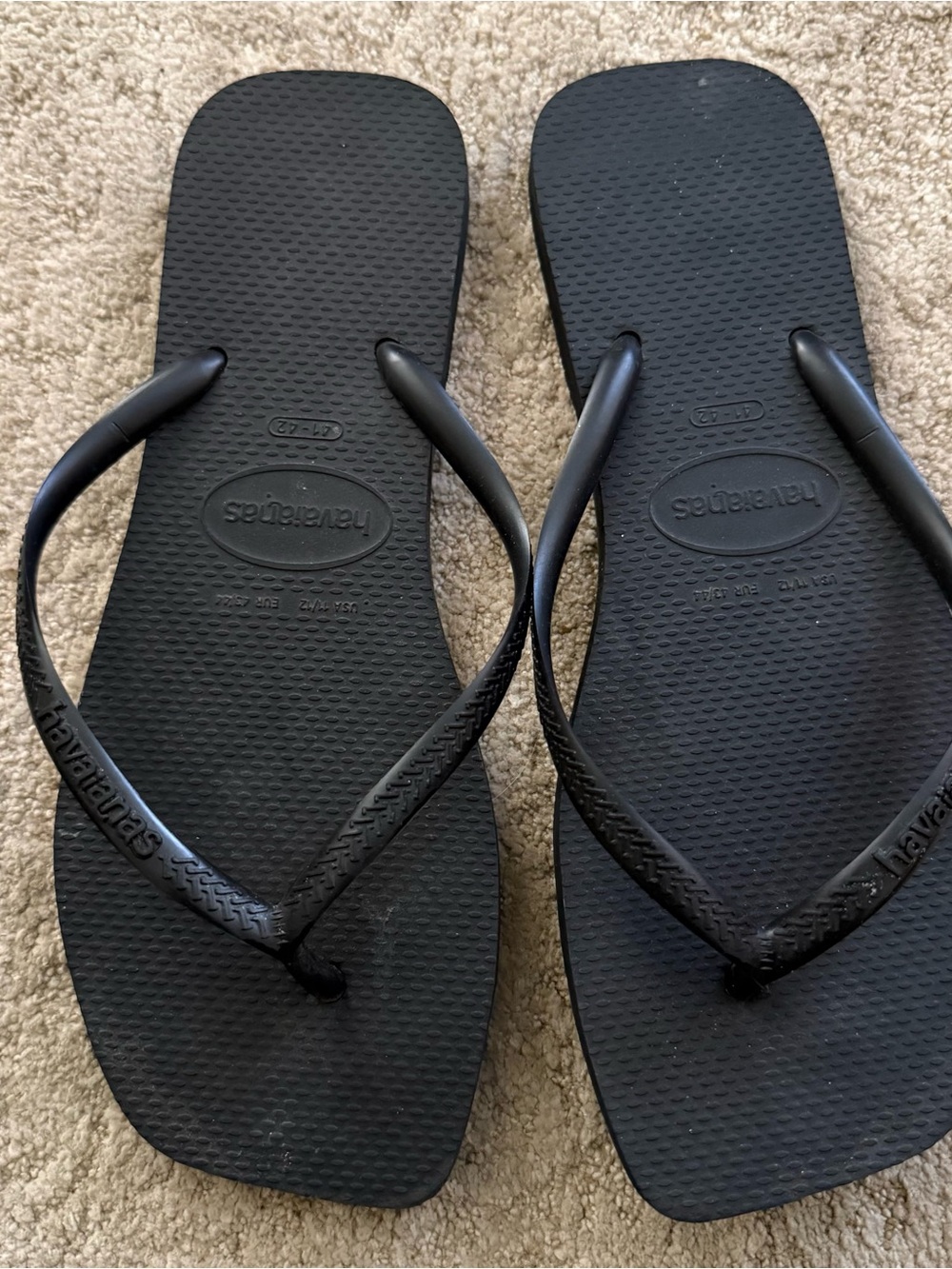 Havianas Square Toe Flip Flop Sandals in Black - Size 11/12